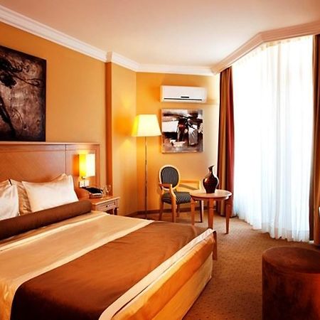 Salamis Bay Conti Hotel Agios Sergios Номер фото